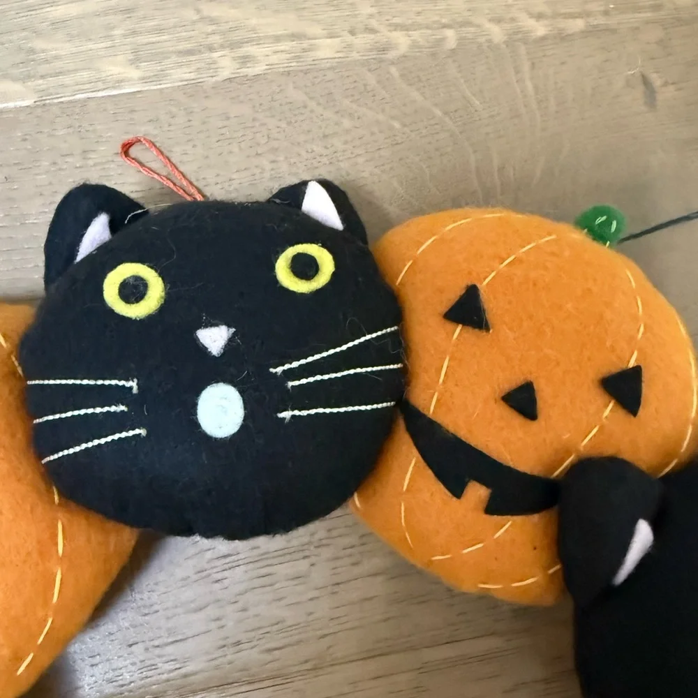 N/A festive adorable