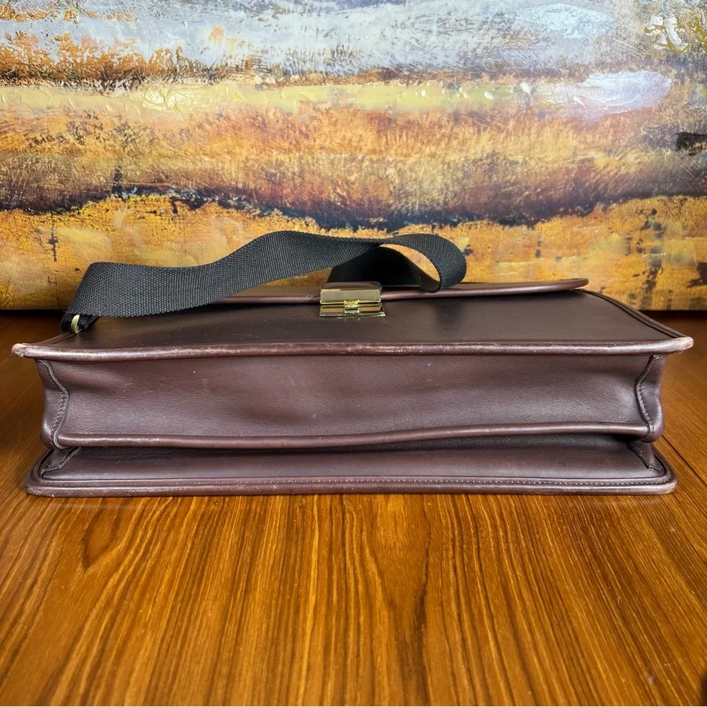 Coach professional unique gusseted