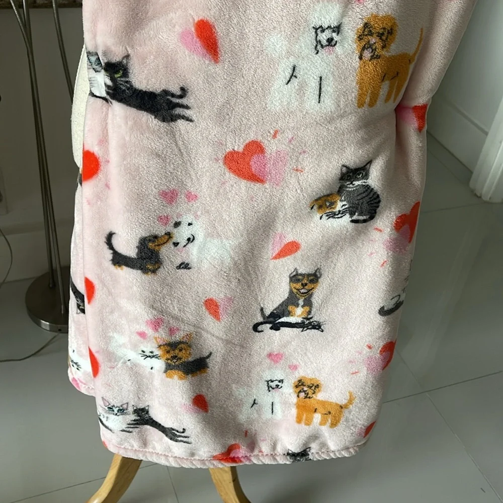 Berkshire nwt blanket