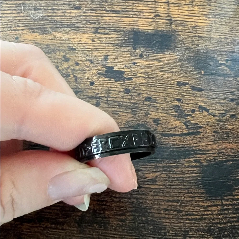 N/A fidget runes ring