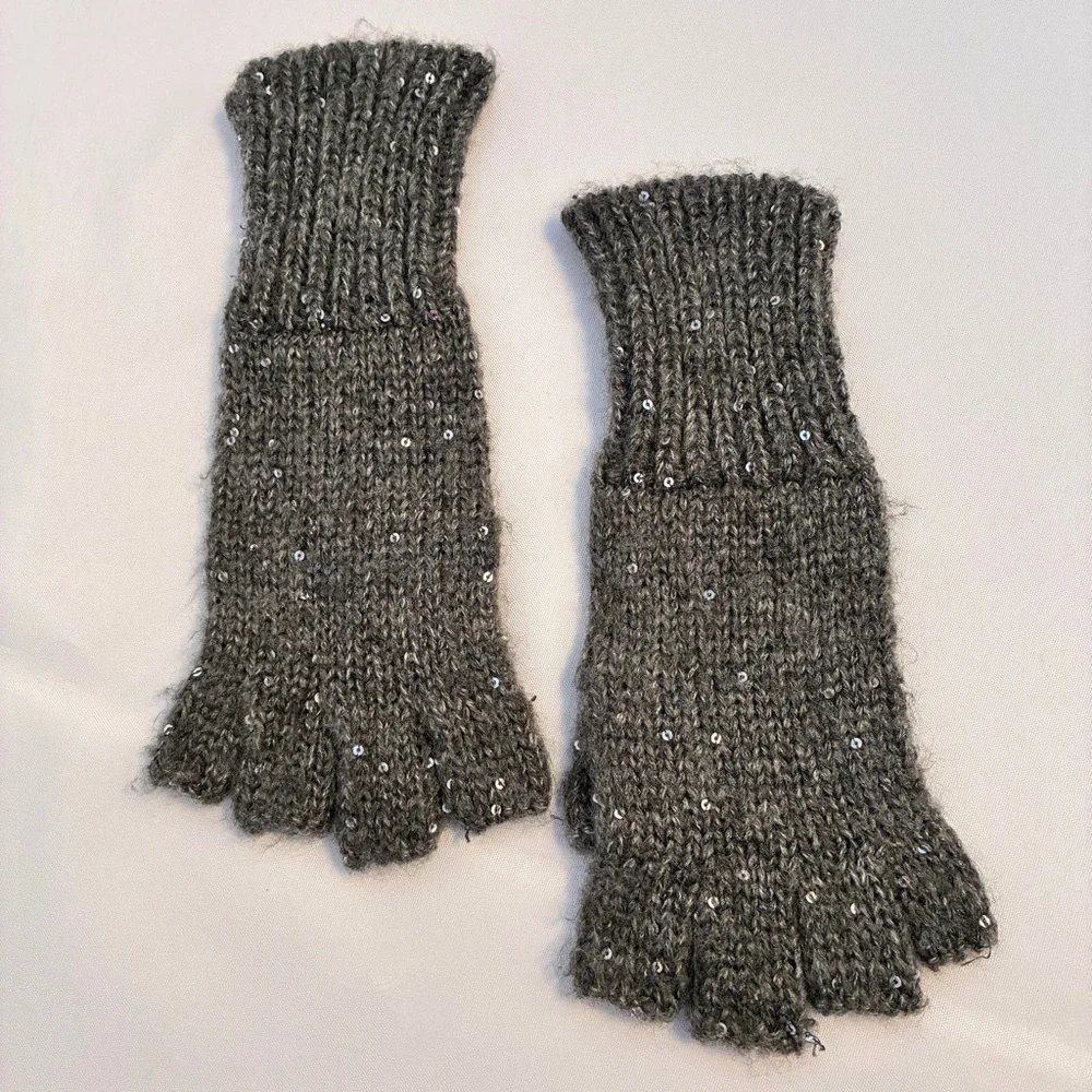 Mixit Women's Knit Gray/ Silver Sequins Fingerless Gloves One Size