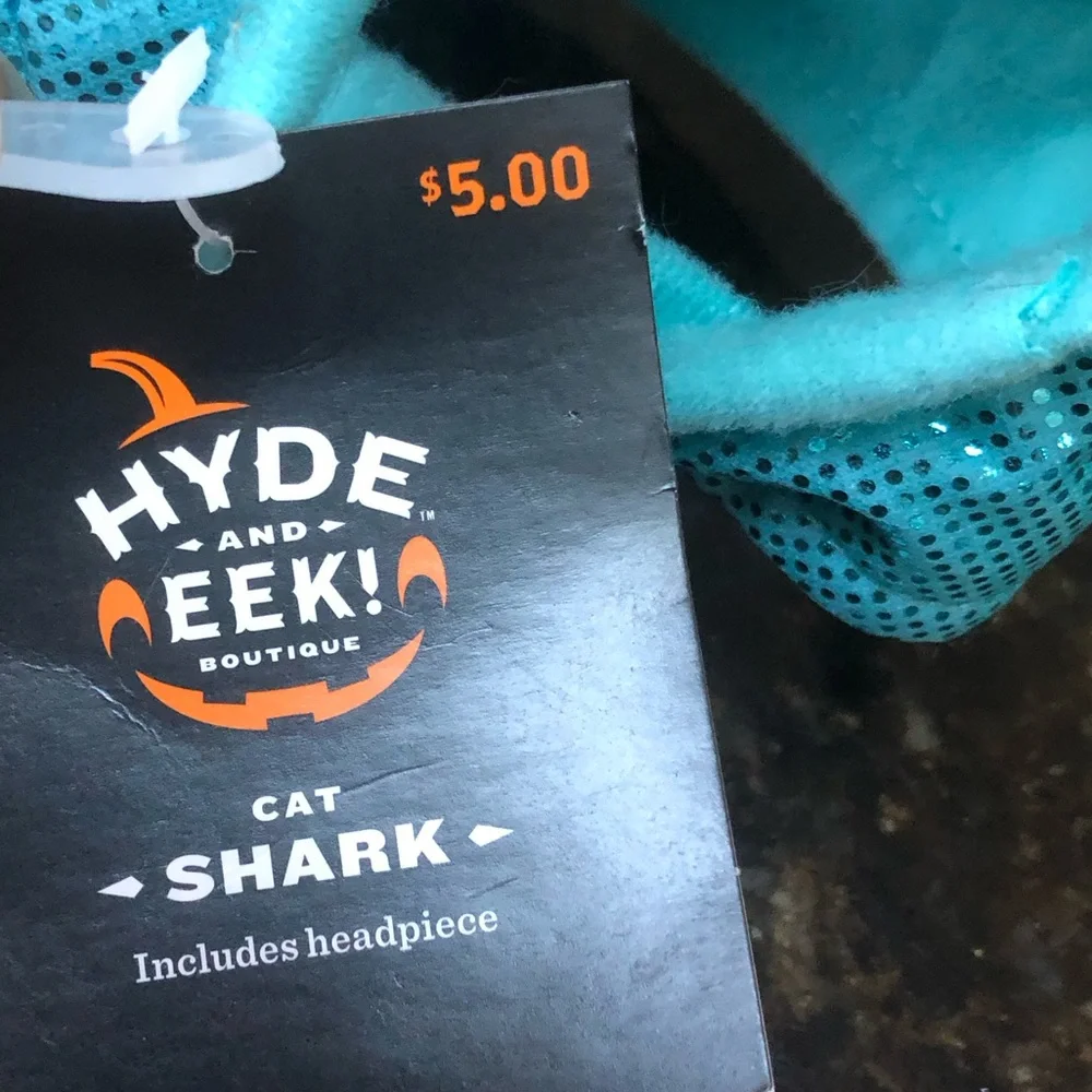 Hyde & EEK! dress your