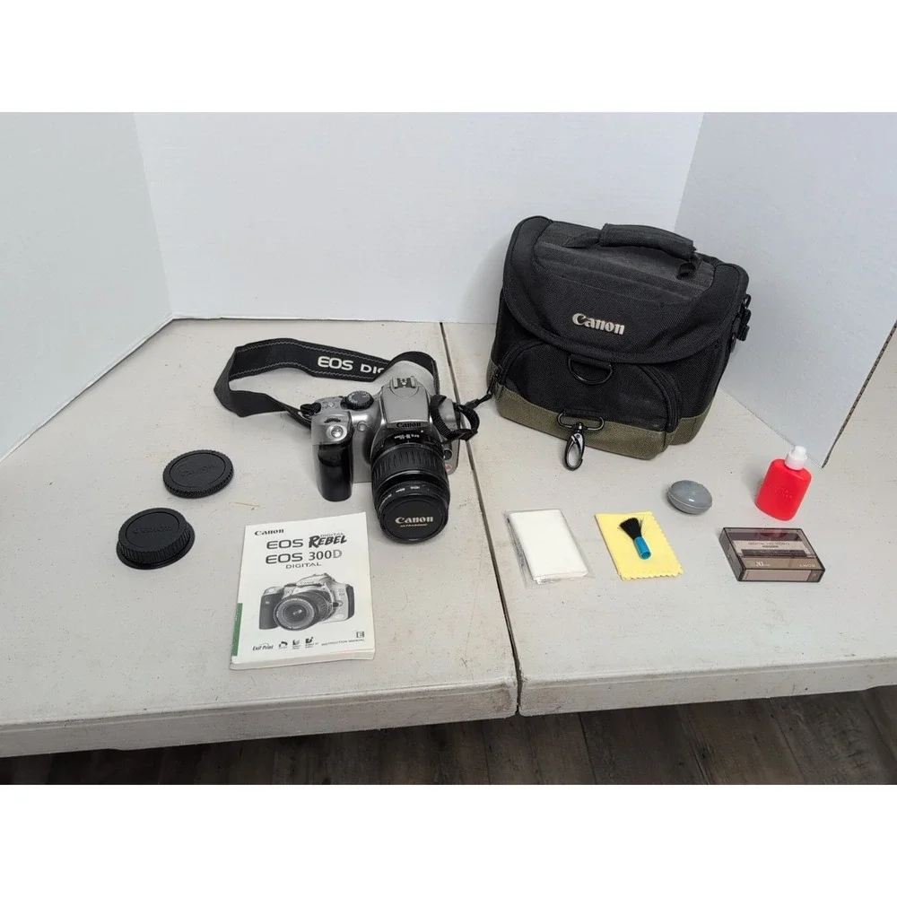 Canon EOS DS6041 6.3MP Digital SLR Camera With Camera Bag And Accessories