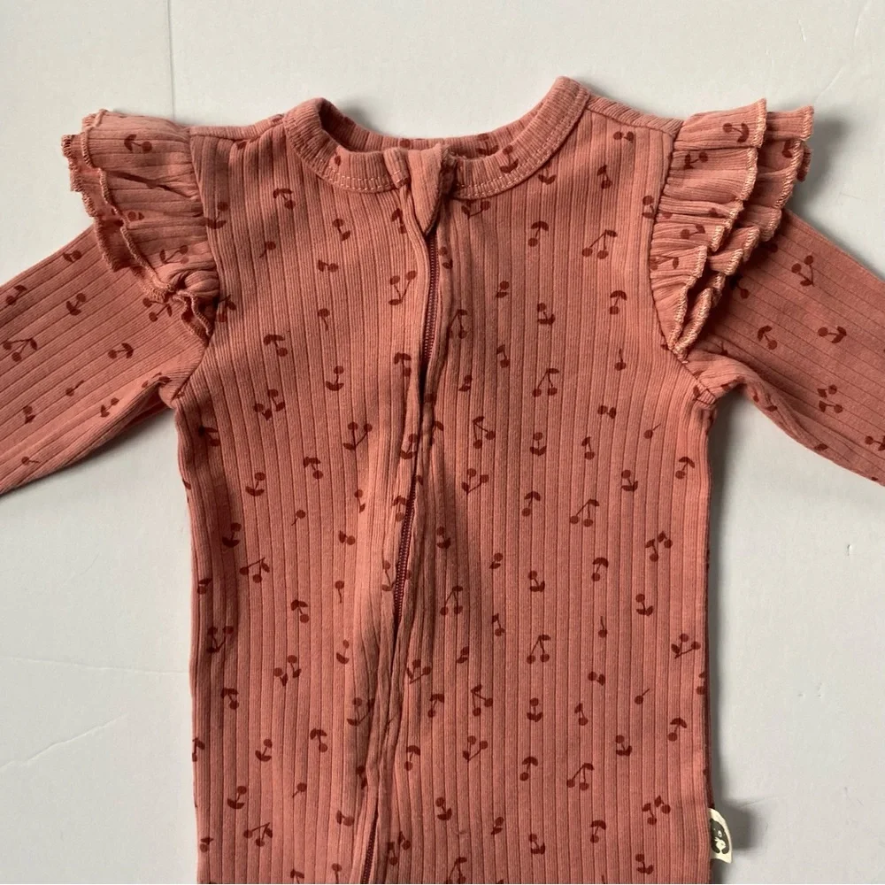 Rabbit + Bear bear stains life
