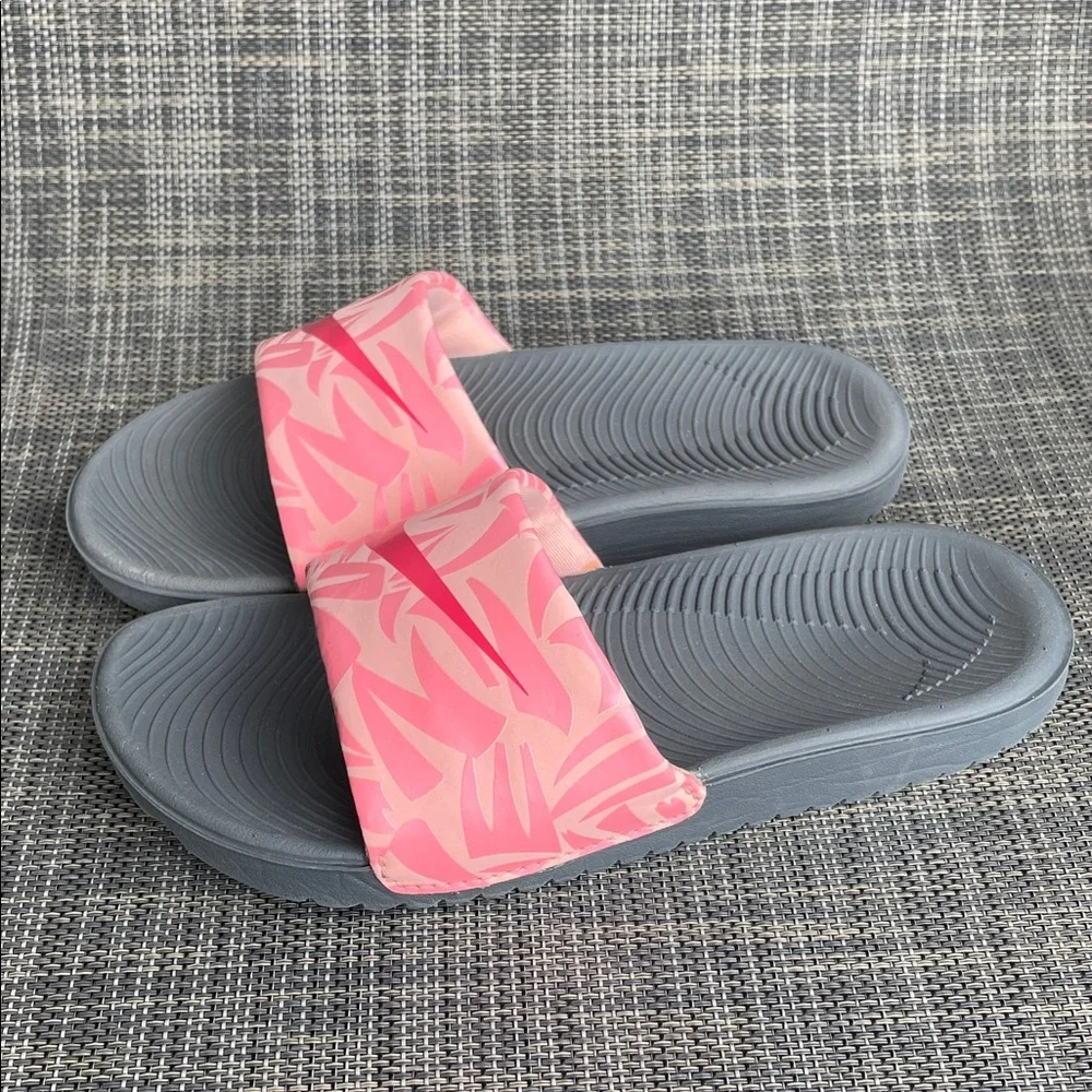 Nike comfortable sandals