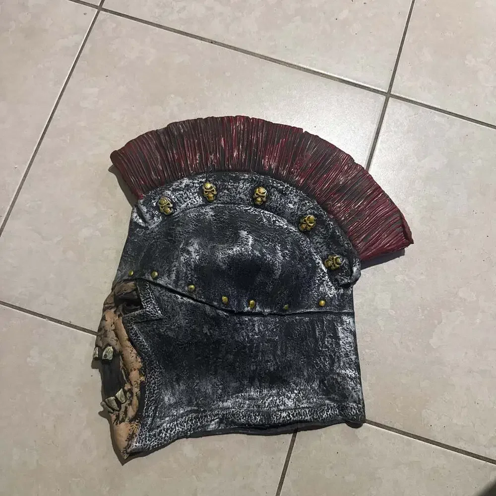 Unbranded gladiator skeleton