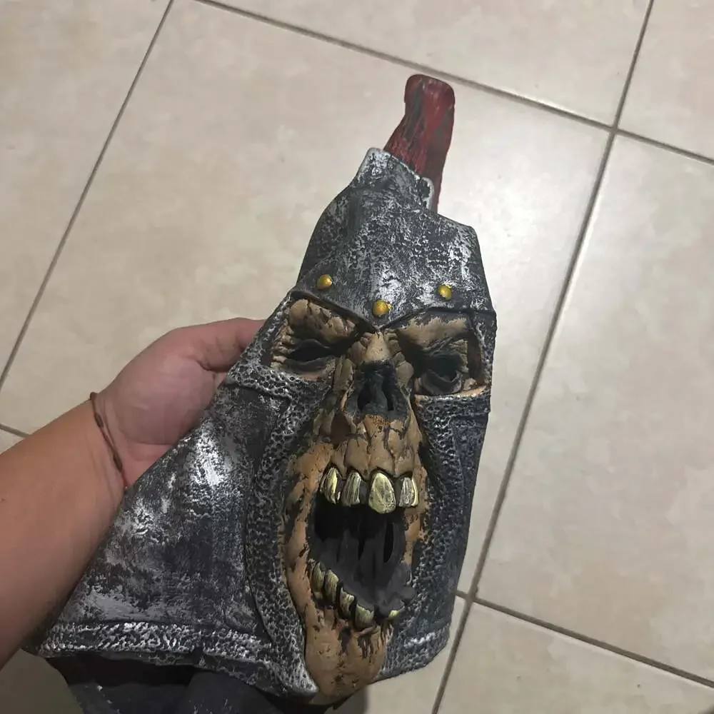 Unbranded gladiator skeleton