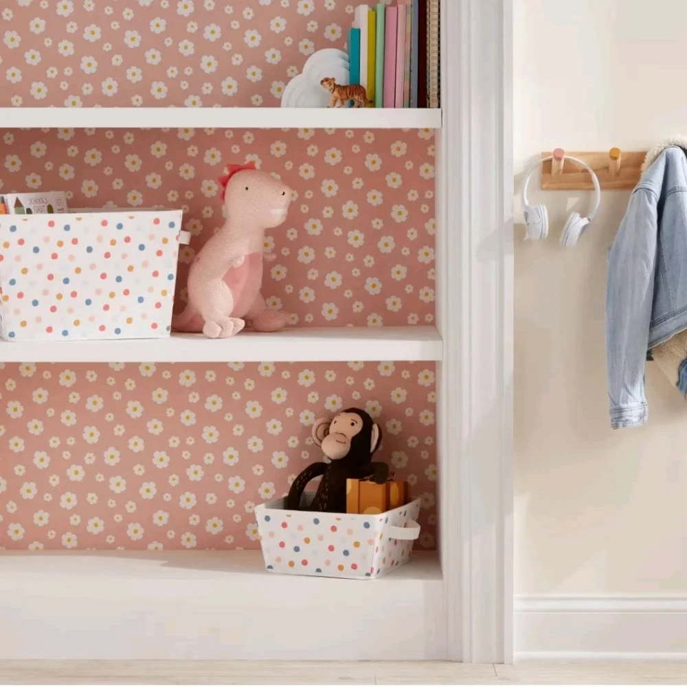 Pillowfort pink daisy