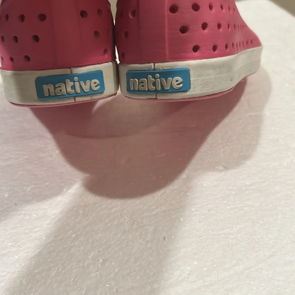 Native questions leave