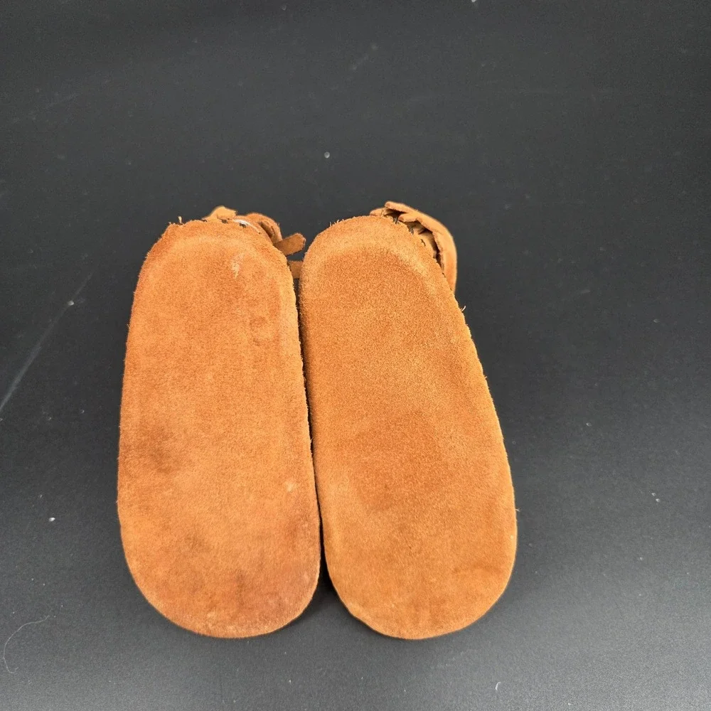 Minnetonka toddler tan