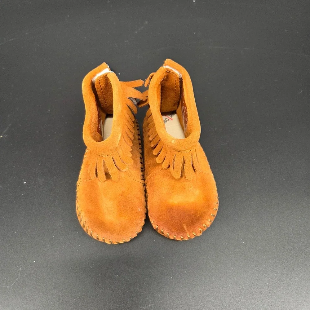 Minnetonka Toddler Boots Tan Suede Moccasins Fringe Size 3