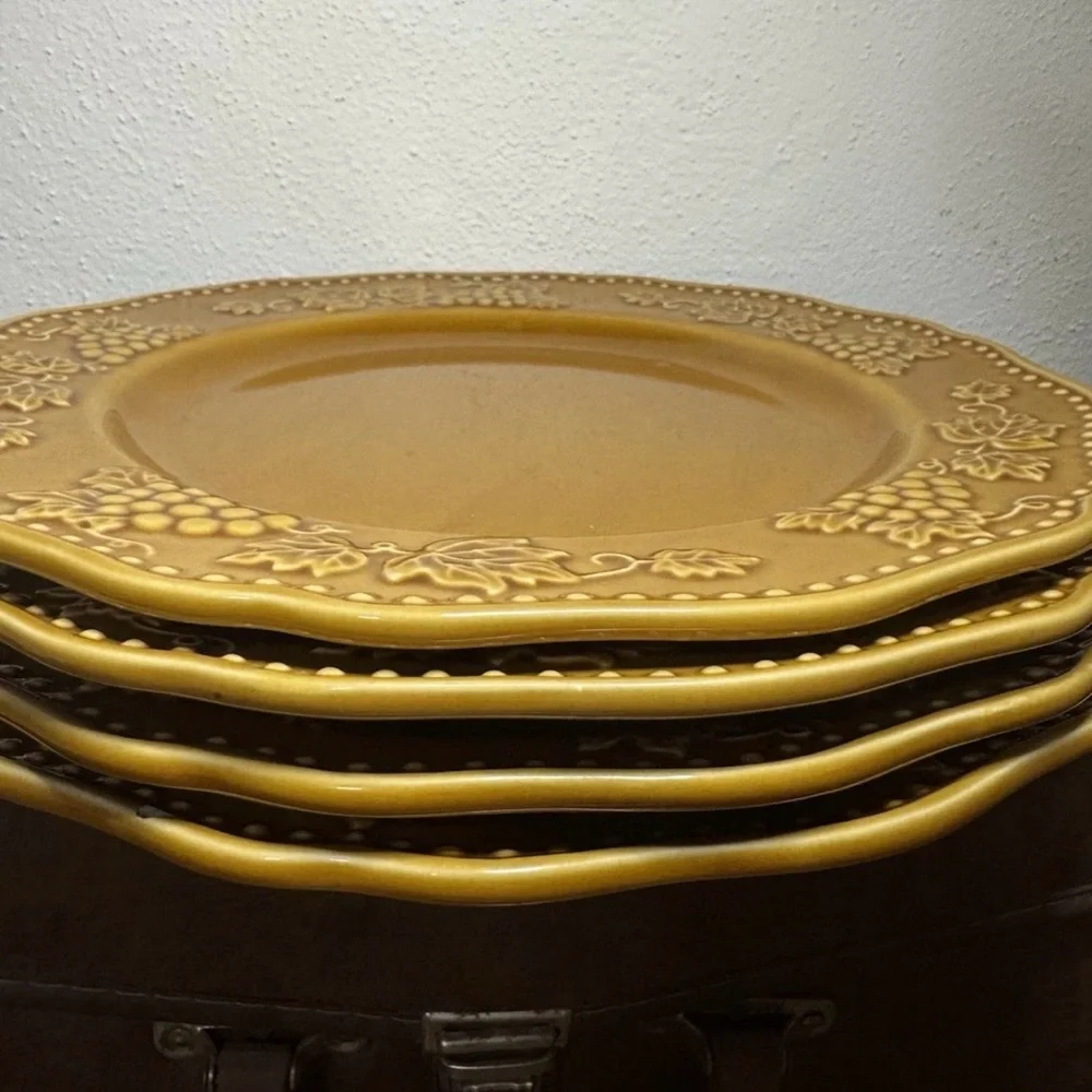 Pier 1 Imports Harvest Gold Dinner Plates Raised Grapes 10.75