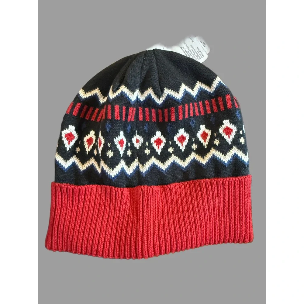 OS NWT Knit Beanie‎ Hat Red Black Geometric Pattern Winter Warm