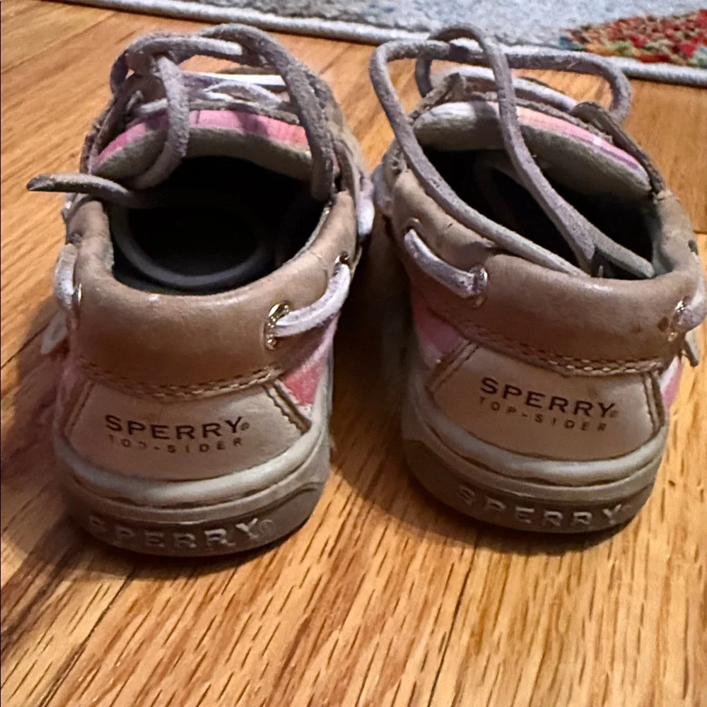 Sperry stylish comfortable