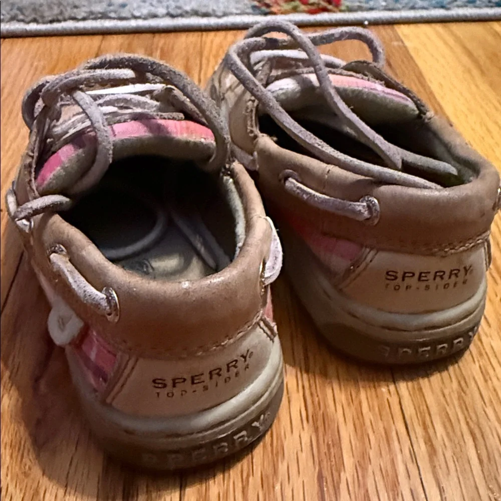 Sperry stylish comfortable