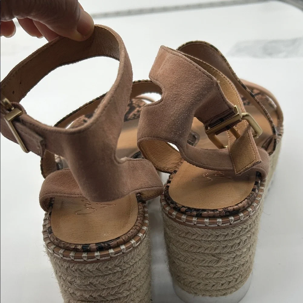 Crown Vintage chic platform