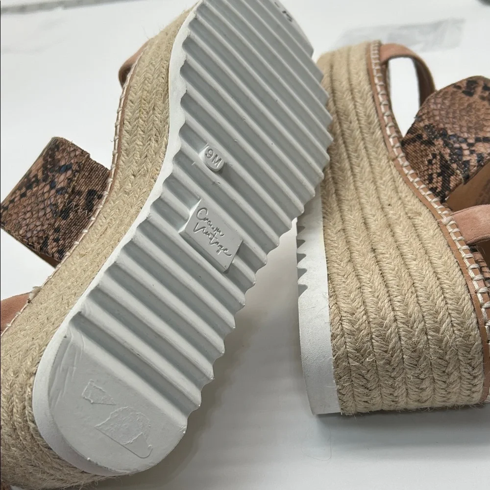 Crown Vintage chic platform