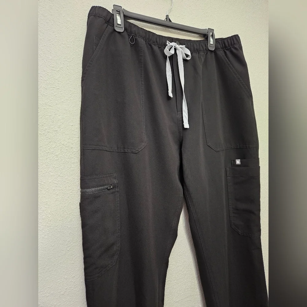Figs mens xl