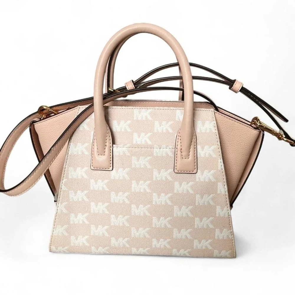 Michael Kors small staining strap