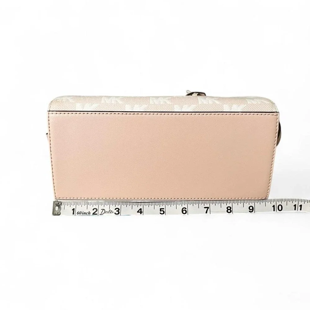 Michael Kors pre authentic staining