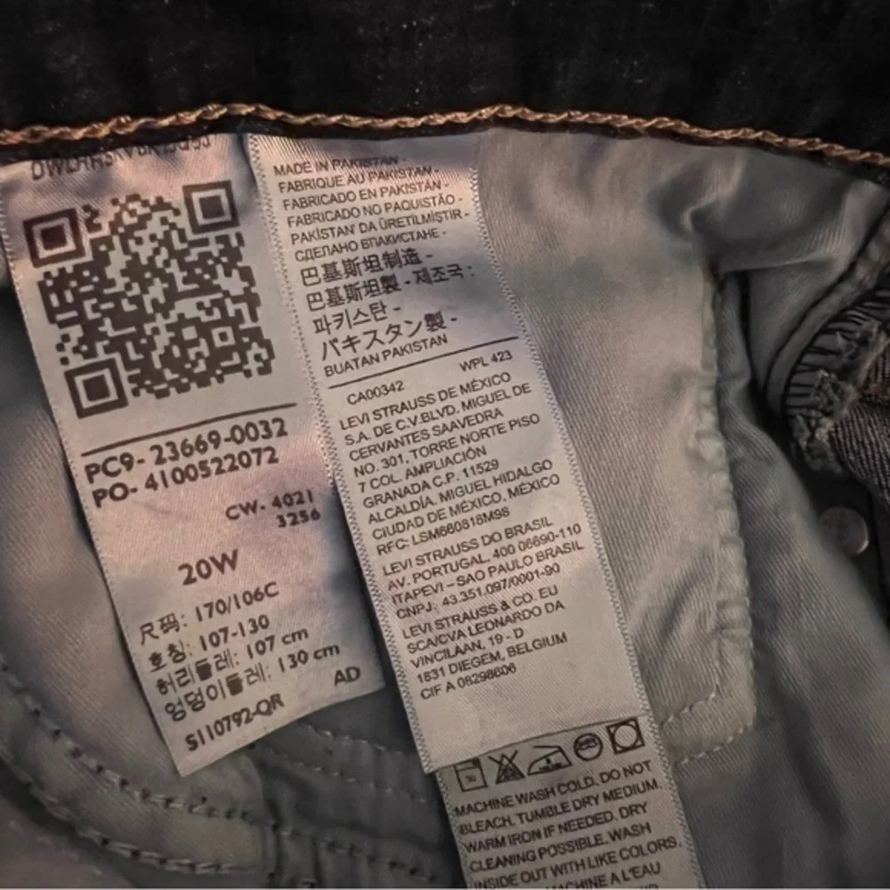 Levis size 20