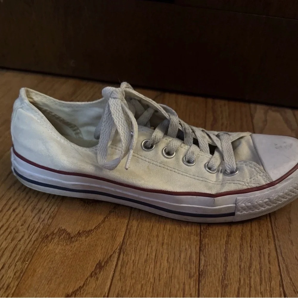 Converse white canvas