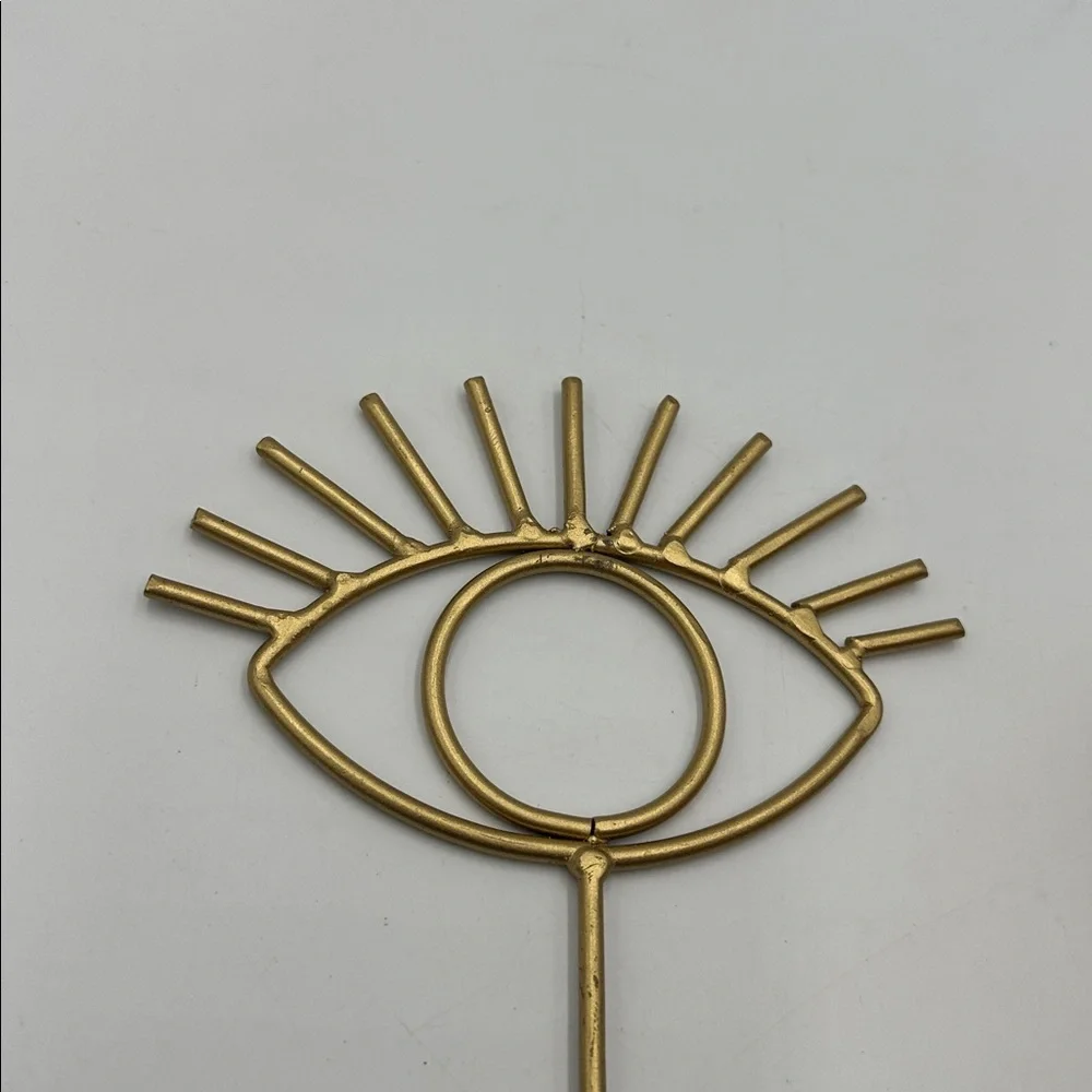N/A two hooks