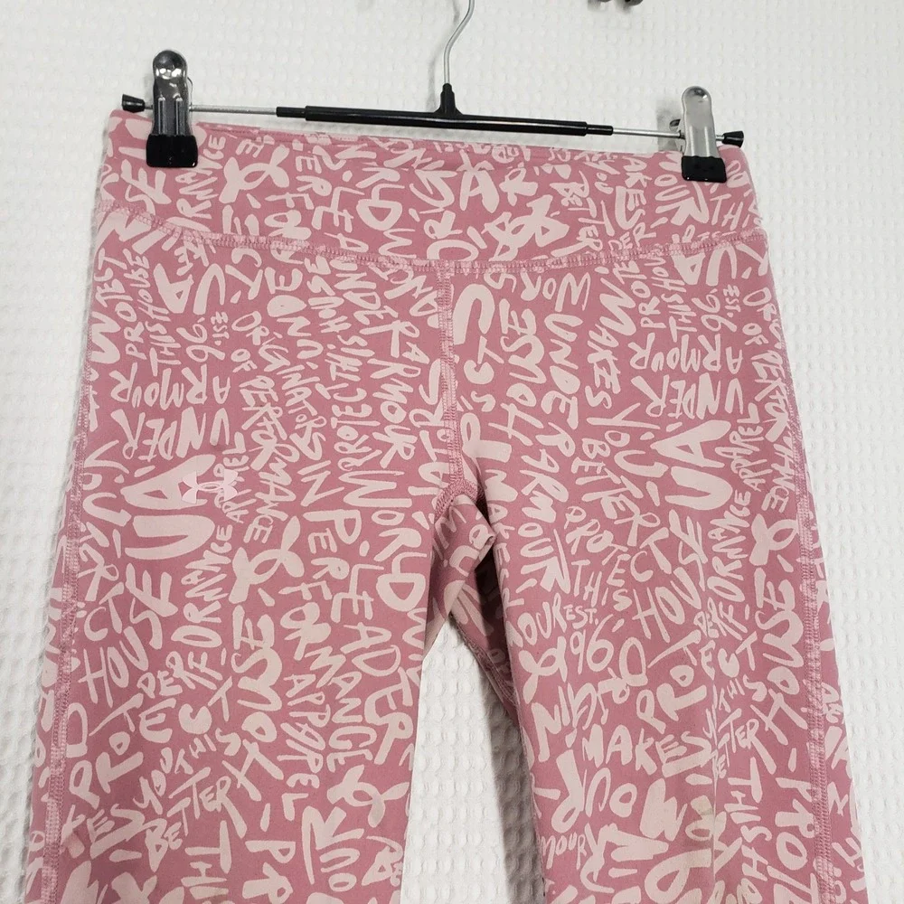 Under Armour Capri Leggings Girls Large Pink Graphic Print Logo Athletic Workout