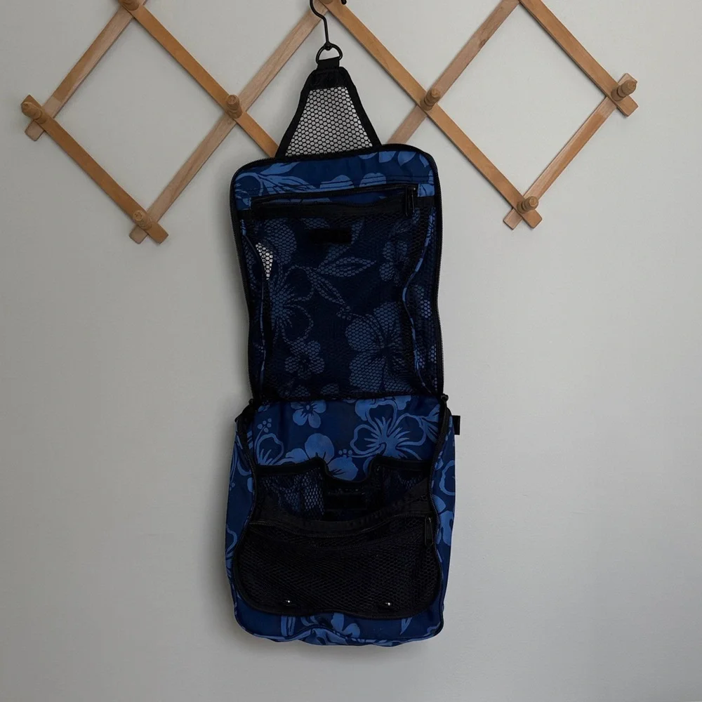 L.L. Bean Blue Floral travel toiletries bag