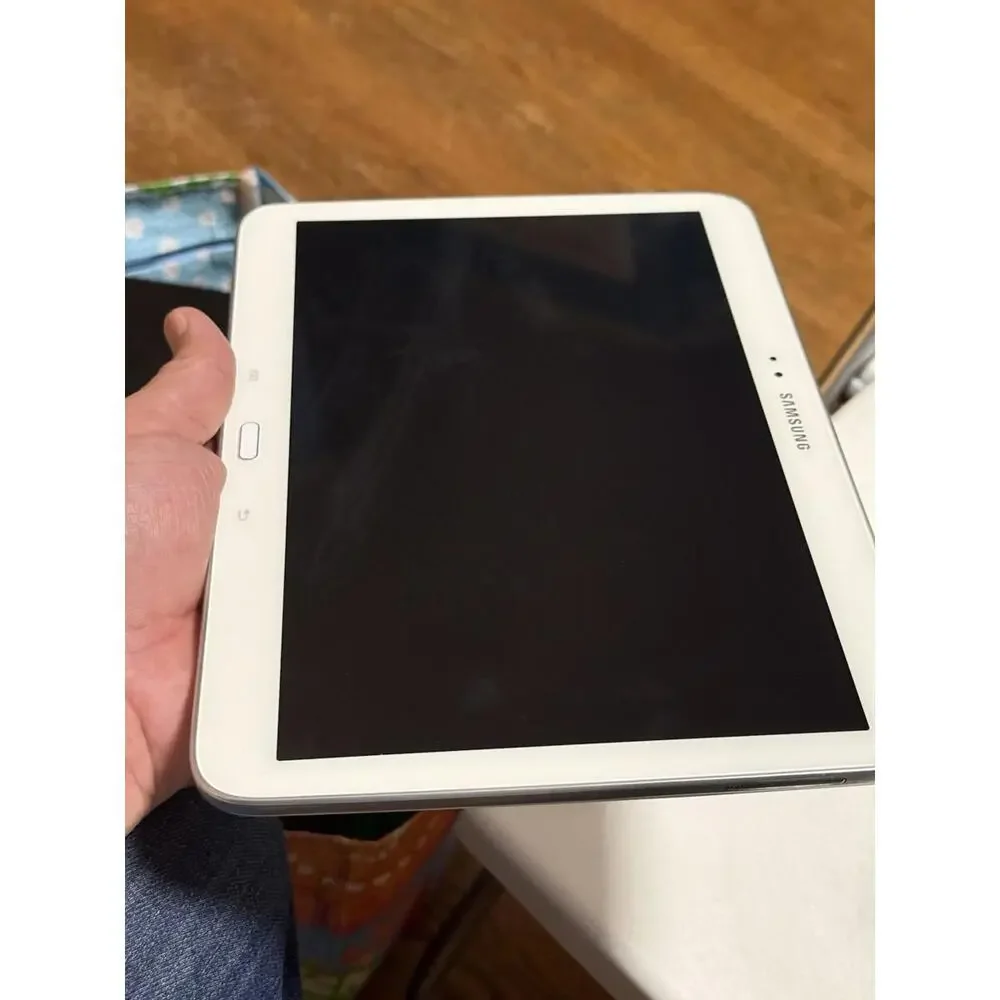 Samsung Galaxy Tab 3 GT-P5210 16GB Wi-Fi 10.1