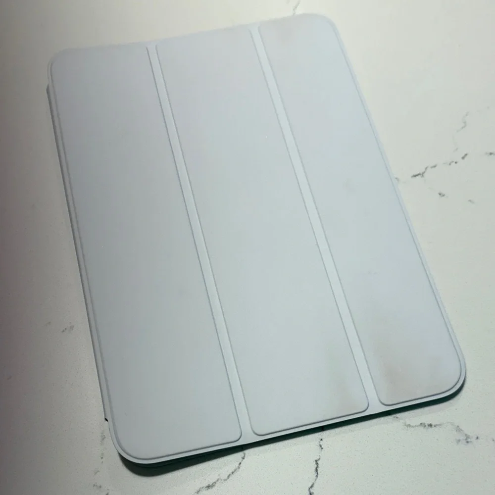 Apple White iPad mini Cover
