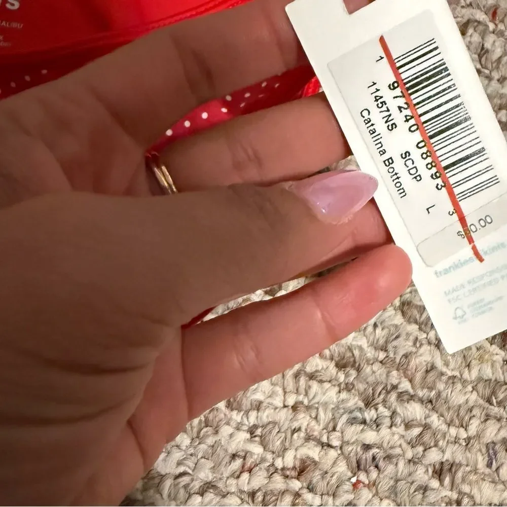 nwt frankie’s