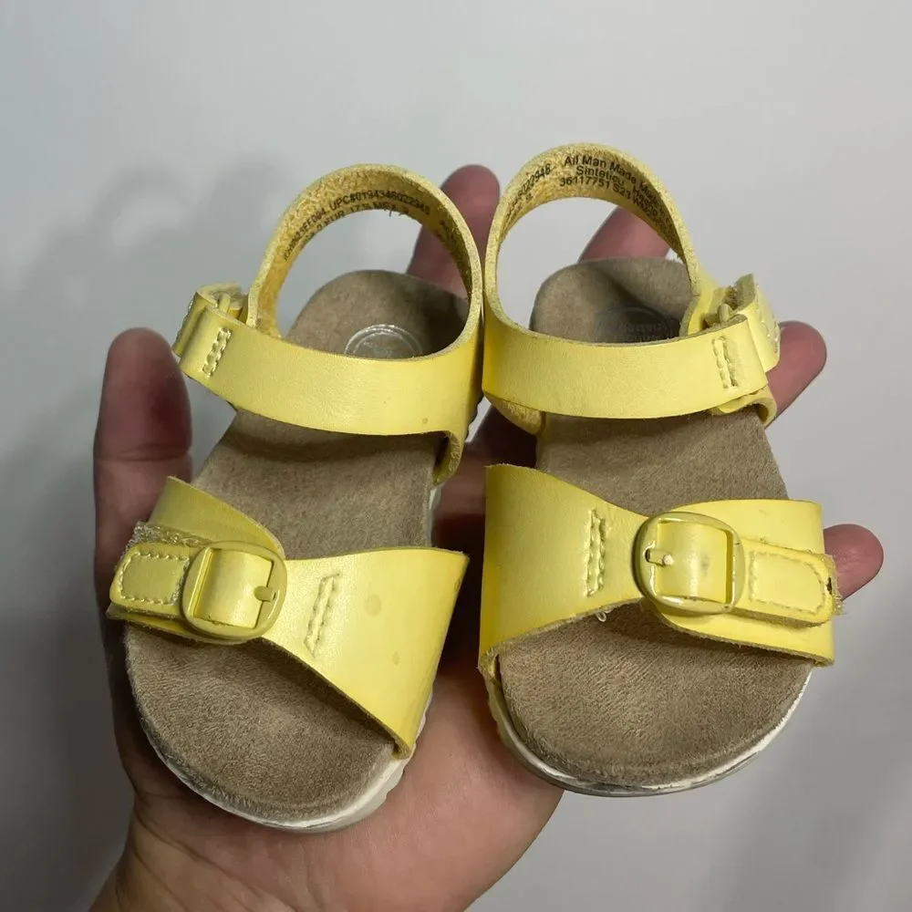 5 for $25🔥Wonder Nation‎ Pale Yellow Strappy Sandals Baby Size 2