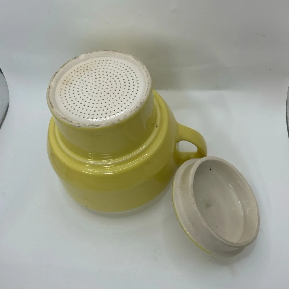 N/A yellow ceramic