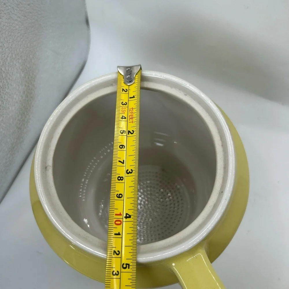 N/A yellow ceramic