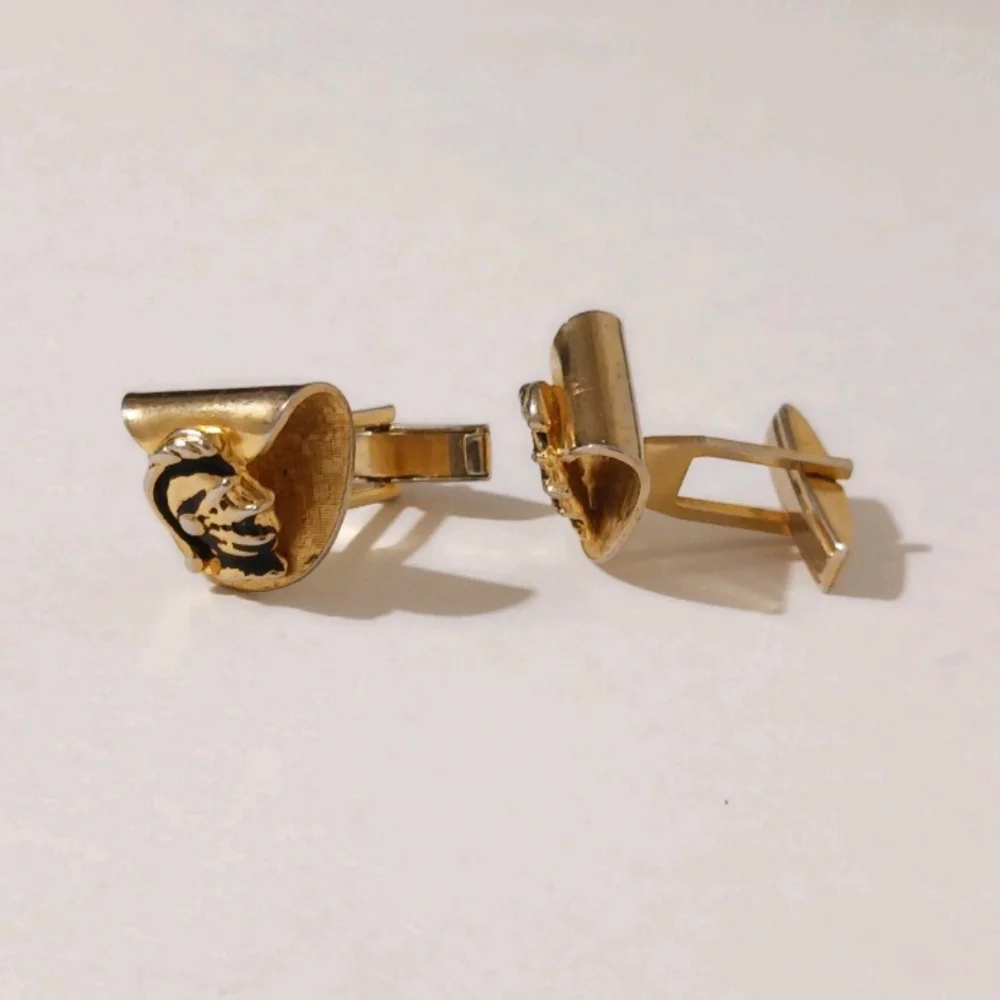 N/A vtg roman