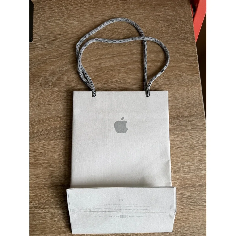 Apple excellent like