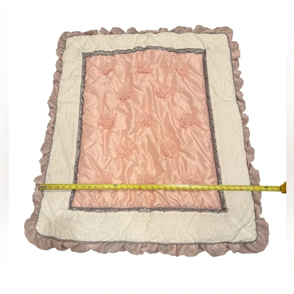 The Peanutshell medallion infant