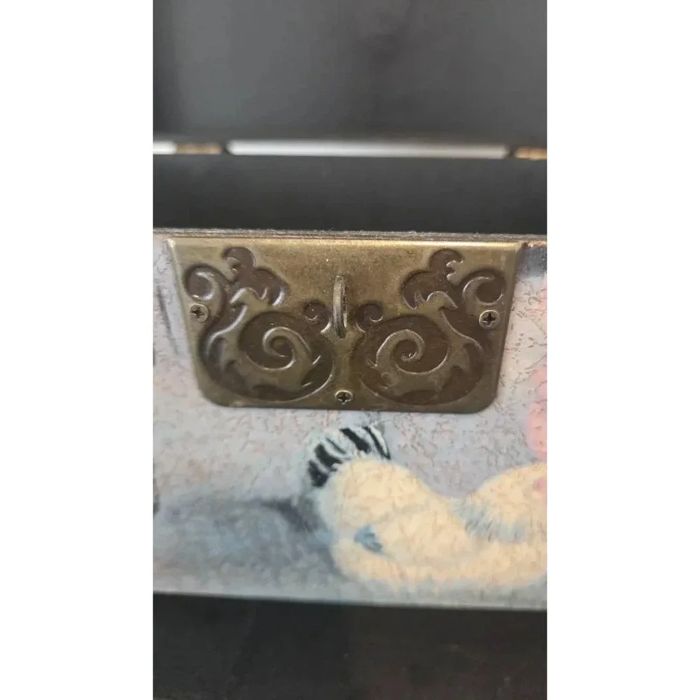 N/A rooster décor