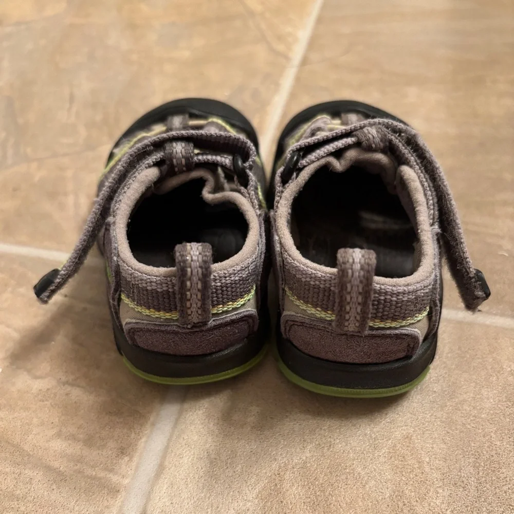 Keen Baby Sz 4 Newport H2 Sport Sandals. ExcltUC! Velcro intact! 15%offw2+bndle