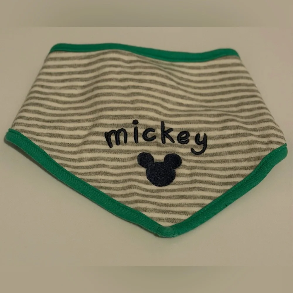 Disney charming bib