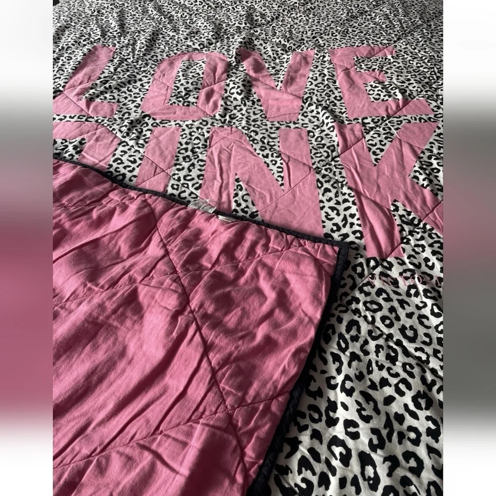 PINK Victorias Secret ***no trades