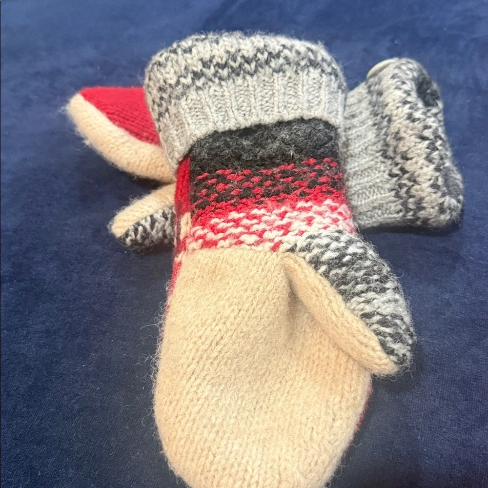 N/A red gray