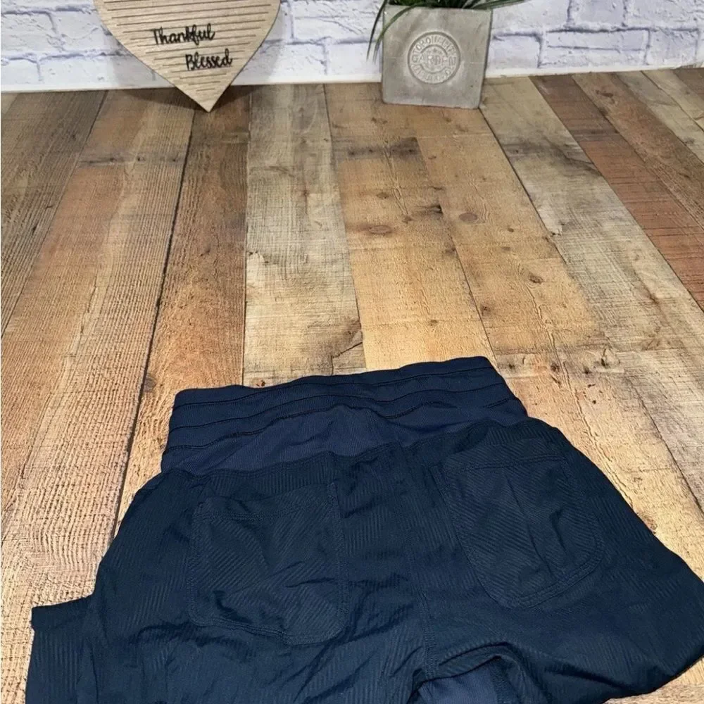 lululemon athletica woven navy pants