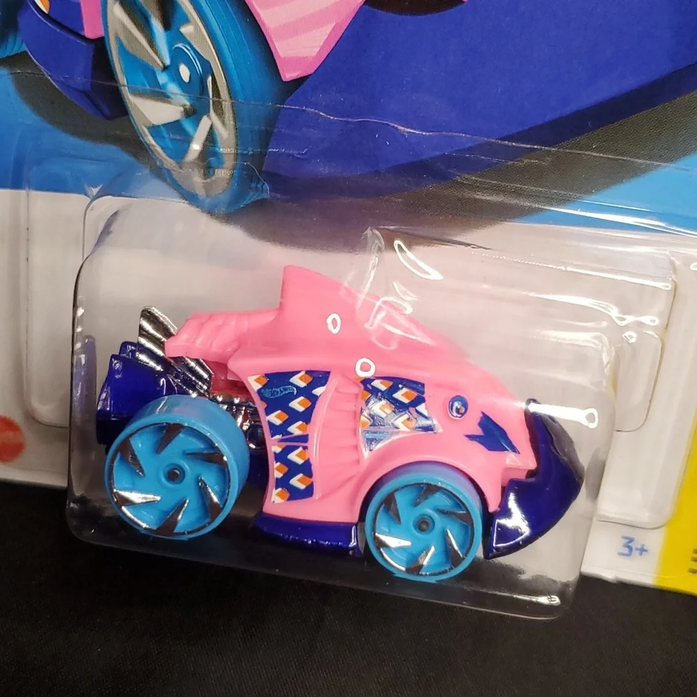 Hot Wheels 2024 paranha