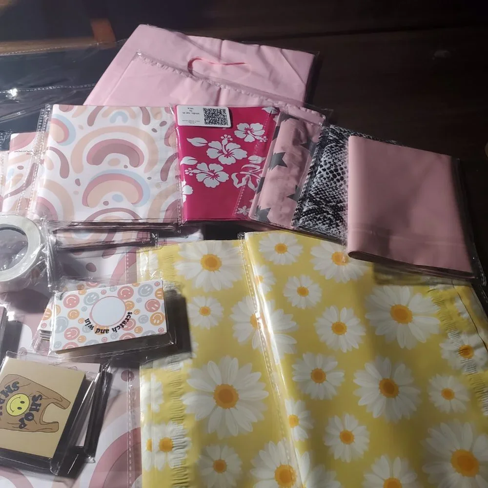 FlorasFantasies teal about mailers
