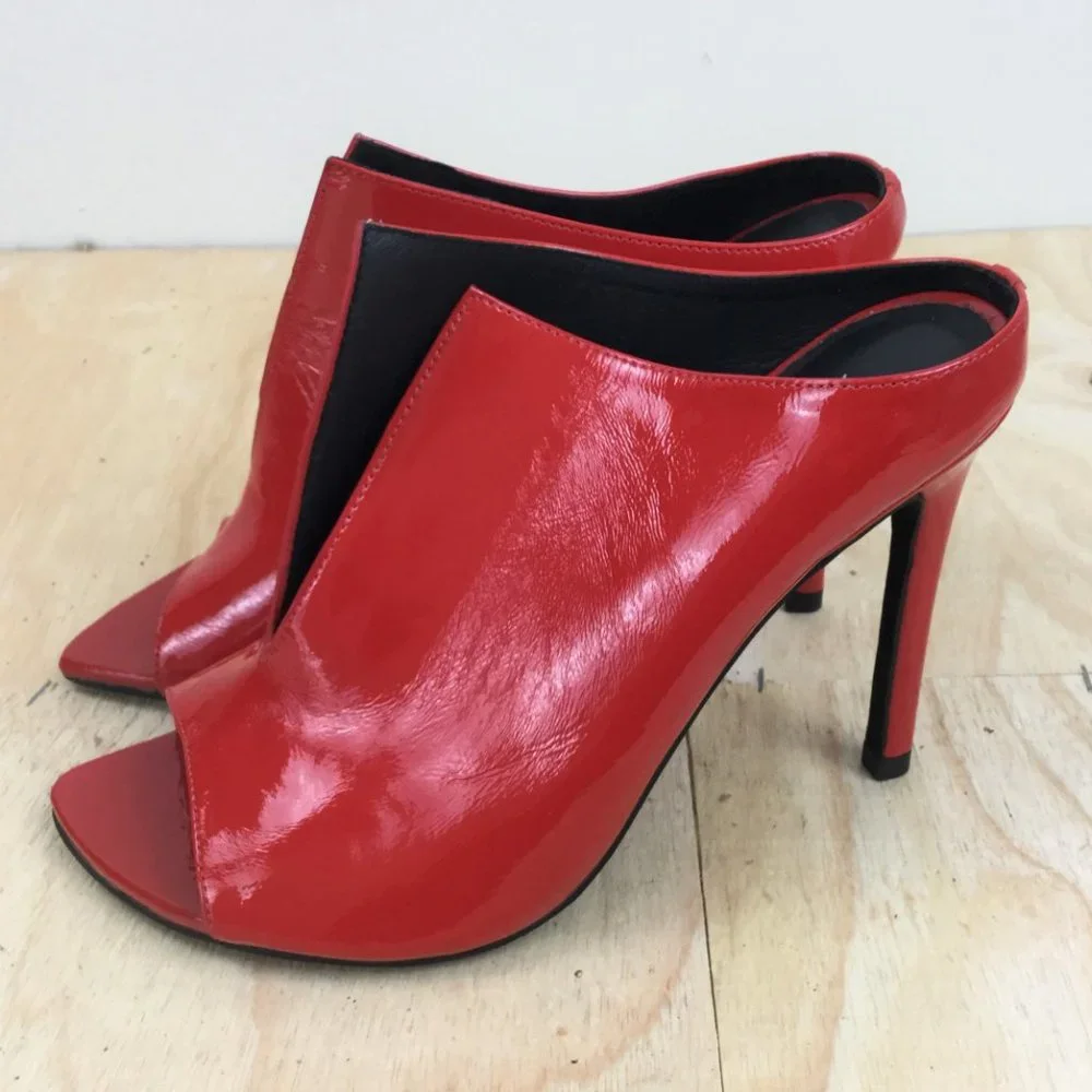 Jeffrey Campbell good more