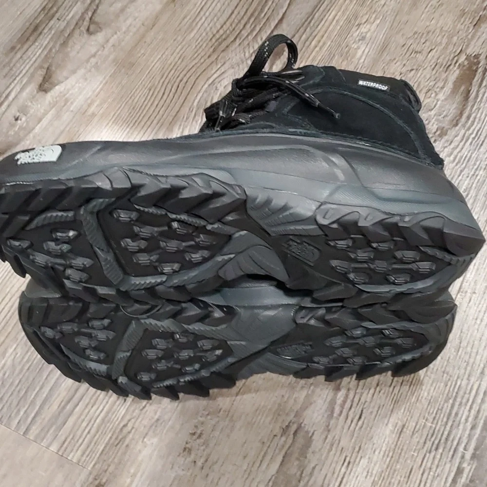 The North Face new without