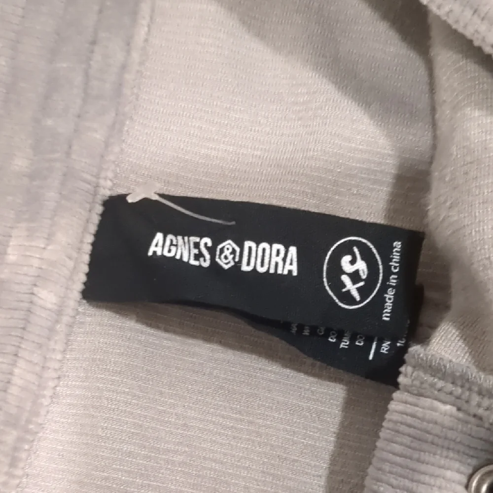 Agnes & Dora chic line