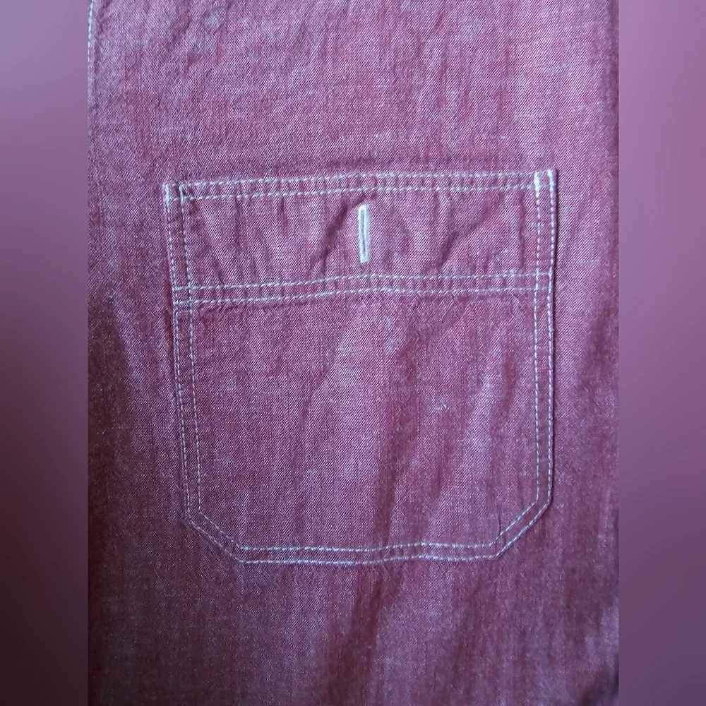 J.Crew Sporting Goods Light Red Button Down Shirt, Small Chambray Workwear EUC